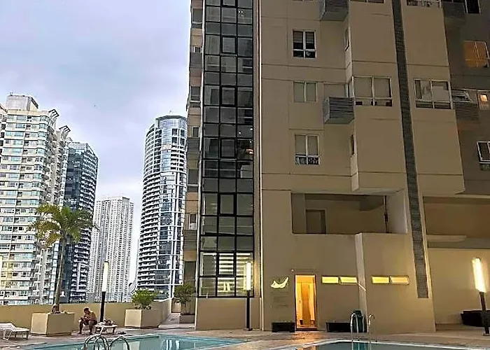 Two Bedroom Loft Bgc By Christine Ph 3* Manila