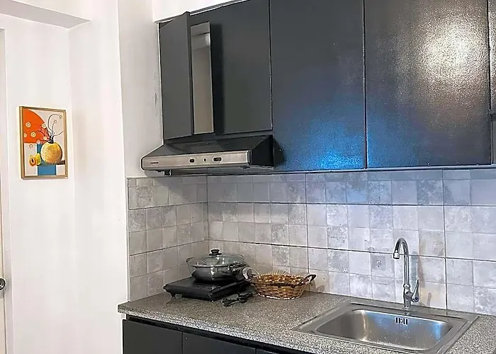 Hotel Two Bedroom Loft Bgc By Christine Ph 3*