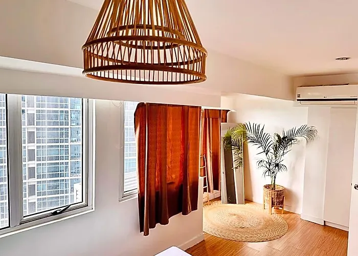 Two Bedroom Loft Bgc By Christine Ph 3* Manila